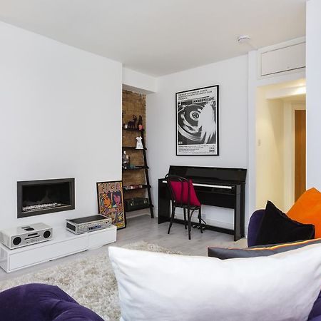 Veeve - Sophisticated Soho Apartment London Ngoại thất bức ảnh