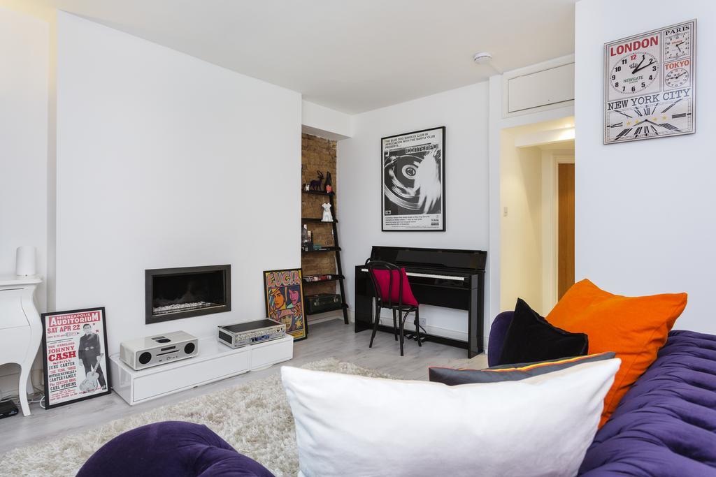 Veeve - Sophisticated Soho Apartment London Ngoại thất bức ảnh