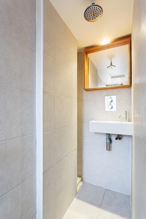 Veeve - Sophisticated Soho Apartment London Ngoại thất bức ảnh